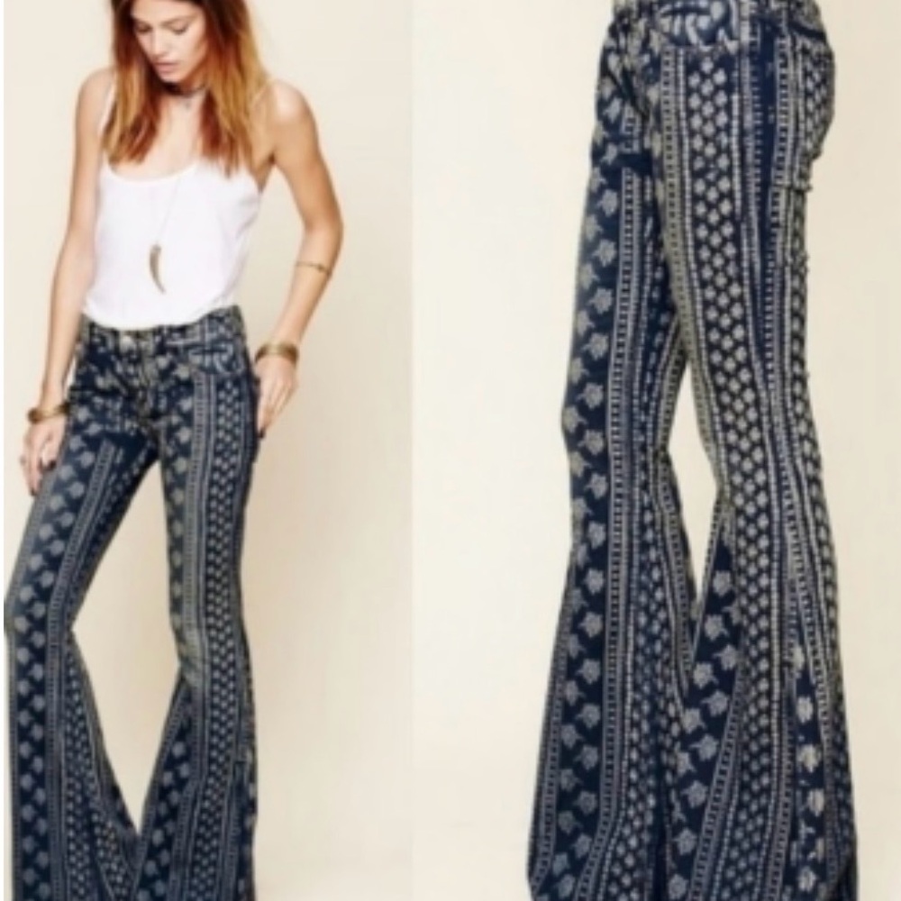 Free People Indigo Blue Patterned Flare Jeans - Picture 11 of 12